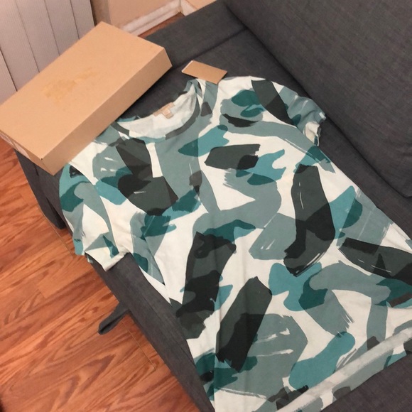 Burberry mens T shirt - Picture 4 of 6